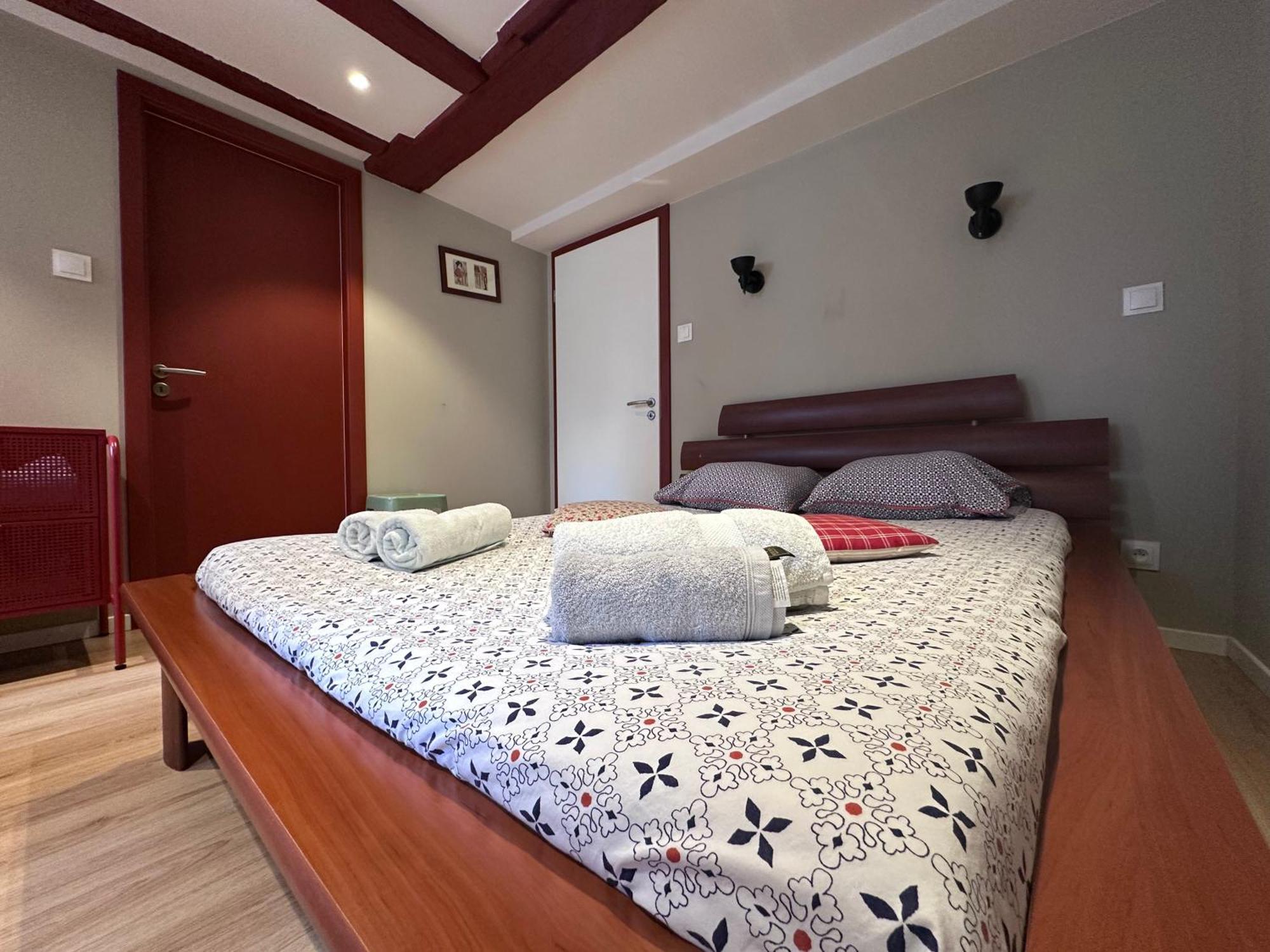 B'M Yerri - Appartement 4 Pers - Vue Cathedrale Colmar Exteriör bild